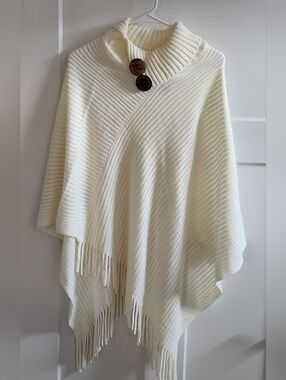 Arianna Acrylic Ivory Poncho
